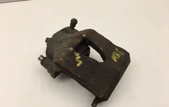 Volkswagen Golf V Front brake caliper
