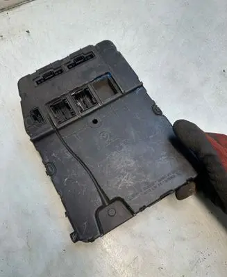 Renault Megane II Comfort/convenience module 8200305574 S118400100