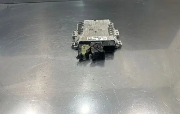 Ford Focus Engine control unit/module BV6112A650DGA S180133050B