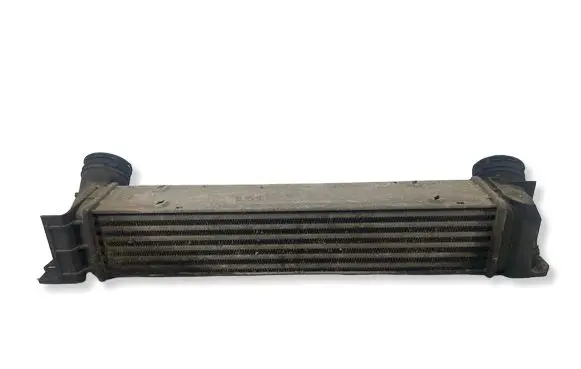 BMW 3 E90 E91 Intercooler radiator 7524916 105060829 2099700