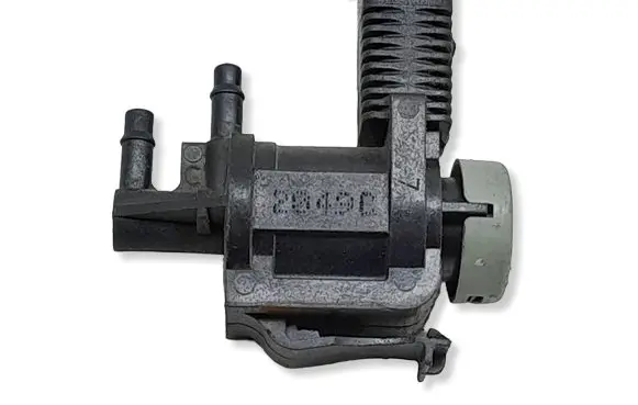 Audi A6 S6 C6 4F Turbo solenoid valve 1K0906283A
