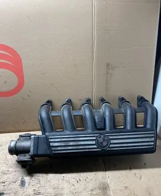 BMW 5 E39 Intake manifold 2246179 966GF35