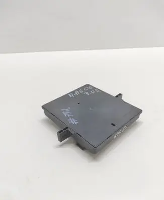 Audi A6 S6 C5 4B Comfort/convenience module 4F0907279B F005V00563