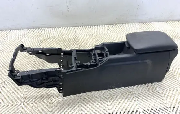 Citroen DS4 Armrest 9672174077