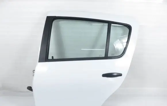 Dacia Sandero Rear door 