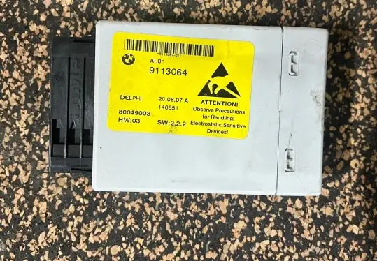 BMW 5 E60 E61 Center console control module 9113064