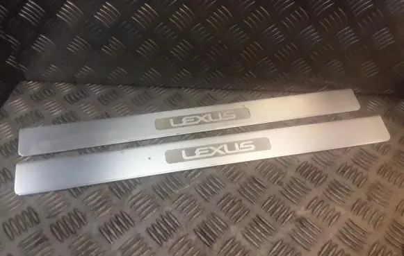 Lexus GS 300 350 430 450H sill trim set (inner) 