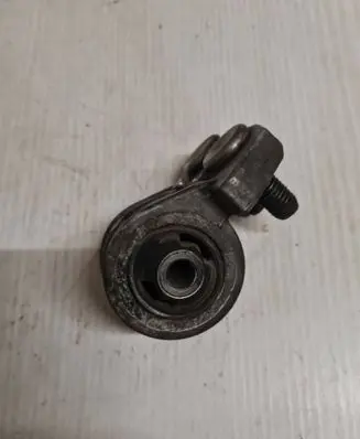 Volvo V70 Engine mount bracket 9445335