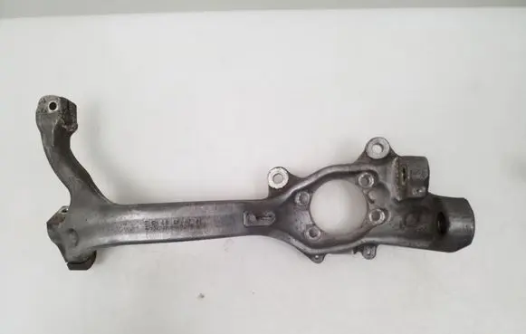 Audi A6 S6 C6 4F Front wheel hub spindle knuckle 4F0257