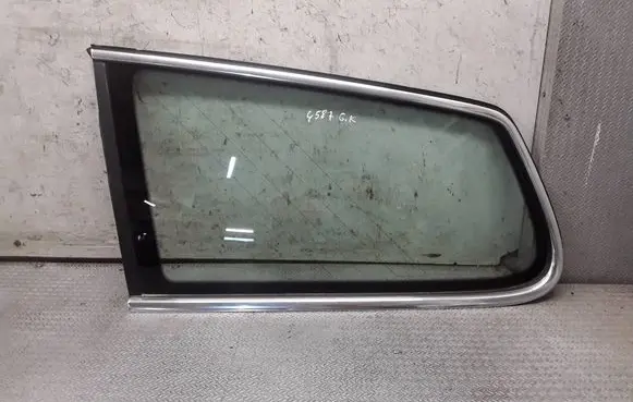 Volkswagen PASSAT B7 Rear side window