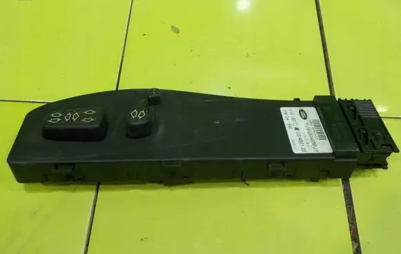 Land Rover Range Rover L322 Other switches/knobs/shifts PRZOD 14AB45 YUB500450PUY