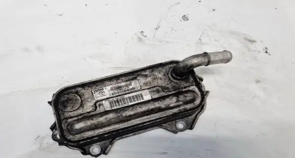 Toyota Corolla Verso AR10 Engine oil radiator 157100R01000