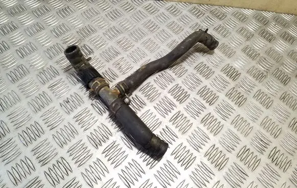 Suzuki Grand Vitara II Engine coolant pipe/hose