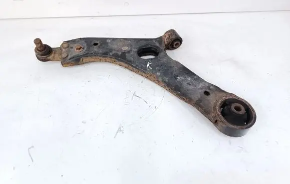KIA Sportage Front lower control arm/wishbone