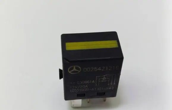 Mercedes-Benz E W211 Other relay 0025421219