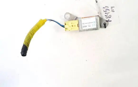 Subaru Legacy Airbag deployment crash/impact sensor 98235ag001 187900-0672