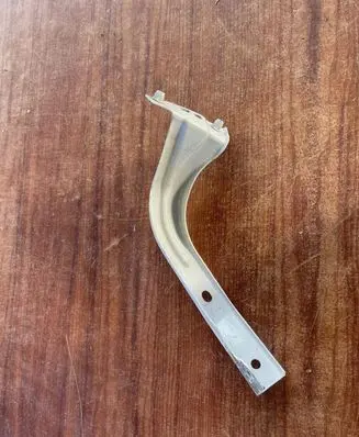 Volkswagen e-Up Fender mounting bracket 1S0821141