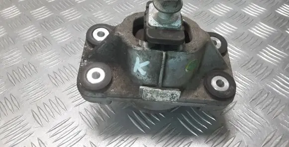 Land Rover Range Rover L405 Engine mount bracket