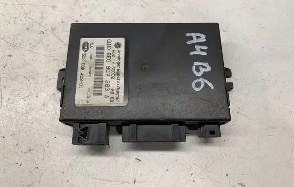 Audi A4 S4 B6 8E 8H Tow bar trailer control unit/module 8E0907383A 5DS00840801