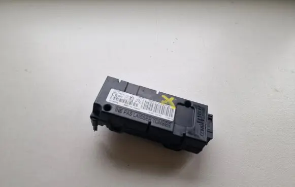 Peugeot 5008 II Comfort/convenience module 9665183080