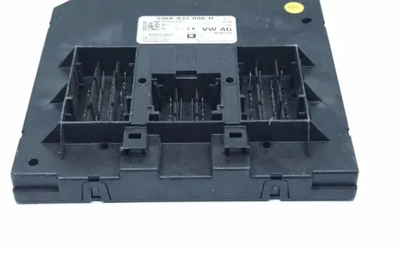 Volkswagen PASSAT B8 Comfort/convenience module 5Q0937086CF F005V02787