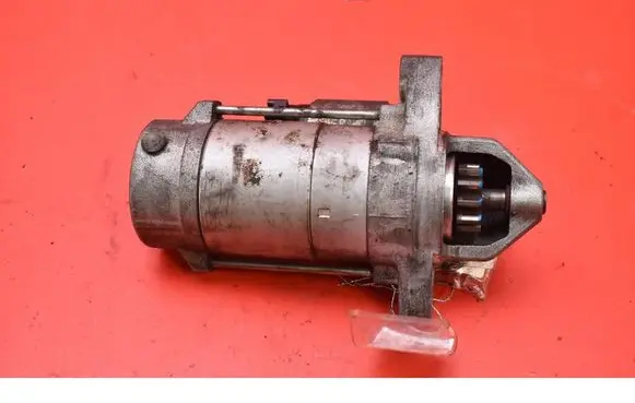 Toyota Avensis T270 Starter motor 28100-0R010-84