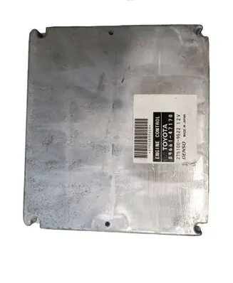 Toyota Prius (XW20) Engine control unit/module 8966147170 2751009522