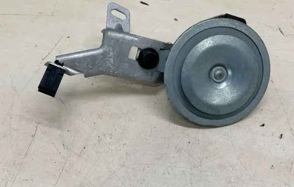 Porsche Cayenne (92A) Alarm system siren 7P5951101 7P5951193