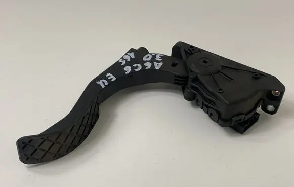 Audi A6 S6 C6 4F Accelerator throttle pedal 4F1721523A