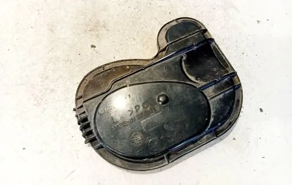 Volkswagen Bora Headlight/headlamp dust cover 