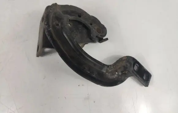 Tailgate/trunk/boot hinge