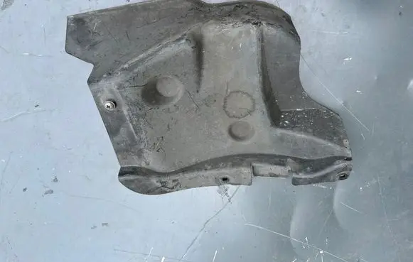 Fiat 500 Abarth Gearbox bottom protection 68104174AA 2285785 62617B