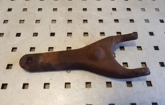 Toyota Corolla Verso AR10 Clutch release arm fork 