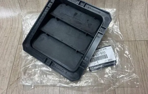 Mazda CX-5 II Quarter panel pressure vent KB7W51920