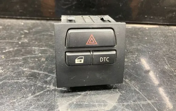 BMW 3 E90 E91 Hazard light switch 6945653