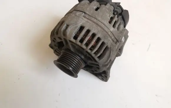 Skoda Octavia Mk2 (1Z) Generator/alternator 03C903023D 0124325128
