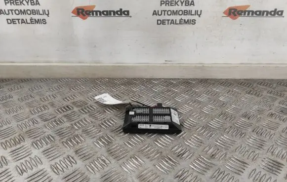 Skoda Octavia Mk3 (5E) Wireless charging module 3V0035502
