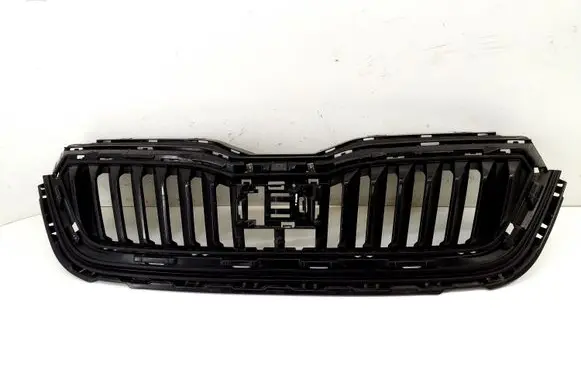 Skoda Scala Front bumper upper radiator grill 657853653