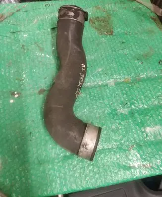 Mercedes-Benz ML W164 Intercooler hose/pipe A1645282582