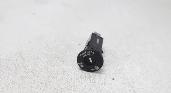 Nissan Qashqai Passenger airbag on/off switch 17710SD