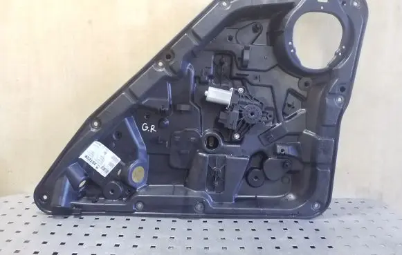 Mercedes-Benz B W246 W242 Rear door window regulator with motor A2467302600 A2467330314