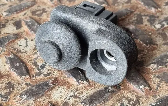 Nissan Qashqai Rear door sensor 