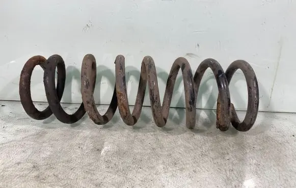 Mitsubishi Outlander Rear coil spring