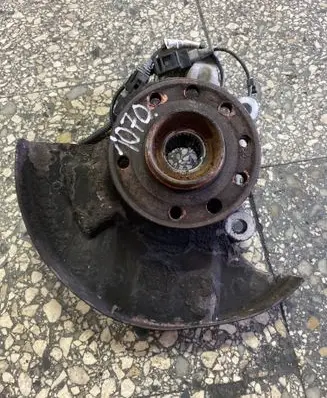 Opel Signum Front wheel hub