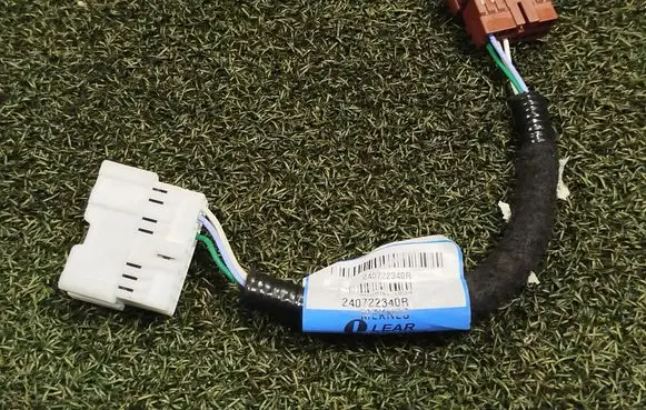 Renault Trafic III (X82) Other wiring loom 240722340R