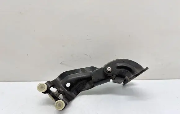 Seat Alhambra (Mk2) Sliding door middle roller runner 7N0843335G