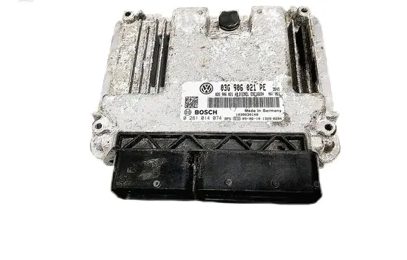 Volkswagen Golf V Engine control unit/module 03G906021PE