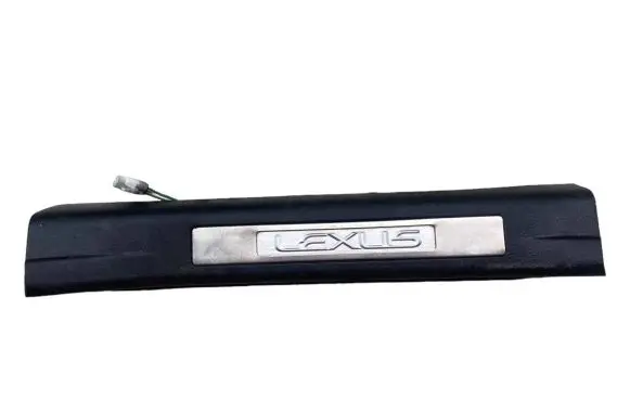 Lexus RX 330 - 350 - 400H Rear sill trim cover 6793048020 6793048021 6793048010