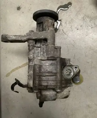 BMW 5 F10 F11 Power steering pump LH2115369 10G13