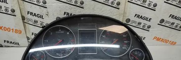 Audi A4 S4 B7 8E 8H Speedometer (instrument cluster) 8E0920950M